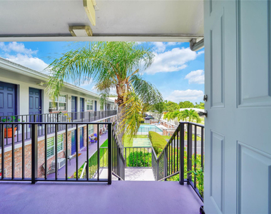 2701 Middle River Drive - Photo Thumbnail 19