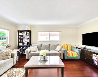 2701 Middle River Drive - Photo Thumbnail 1
