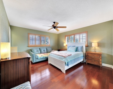 2701 Middle River Drive - Photo Thumbnail 43