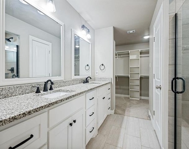 122 Elm Lane - Photo Thumbnail 8