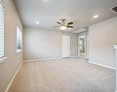 122 Elm Lane - Photo Thumbnail 11