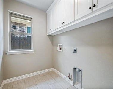122 Elm Lane - Photo Thumbnail 16