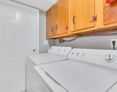 1304 Se 2nd Avenue - Photo Thumbnail 4
