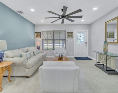 1304 Se 2nd Avenue - Photo Thumbnail 1