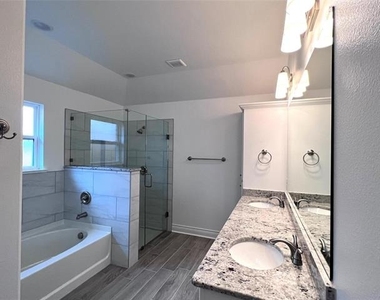 802 Tippit Lane - Photo Thumbnail 6