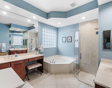 10697 Willow Oak Court - Photo Thumbnail 16