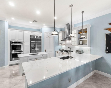 10697 Willow Oak Court - Photo Thumbnail 7