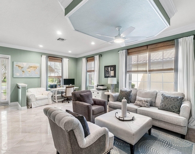 10697 Willow Oak Court - Photo Thumbnail 3