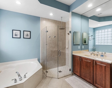 10697 Willow Oak Court - Photo Thumbnail 17