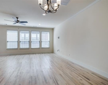 4316 Hartford Street - Photo Thumbnail 8