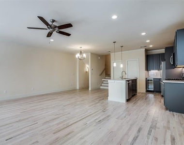 4316 Hartford Street - Photo Thumbnail 11