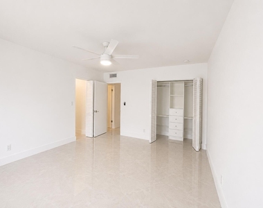 5300 Washington Street - Photo Thumbnail 13