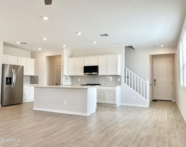 17307 W Villa Chula Lane - Photo Thumbnail 3