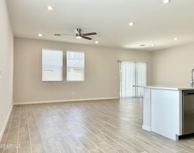 17307 W Villa Chula Lane - Photo Thumbnail 4