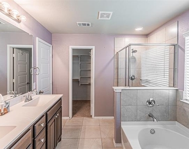 2553 Hadley Street - Photo Thumbnail 16