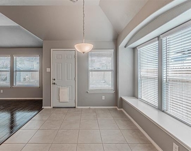 2553 Hadley Street - Photo Thumbnail 11