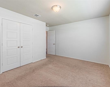 2553 Hadley Street - Photo Thumbnail 24