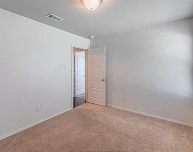 2553 Hadley Street - Photo Thumbnail 21