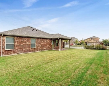 279 Oxford Drive - Photo Thumbnail 13