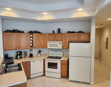 8913 Sandshot Court - Photo Thumbnail 5