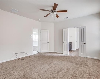 9036 Sycamore Leaf Drive - Photo Thumbnail 13
