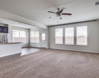 9036 Sycamore Leaf Drive - Photo Thumbnail 6