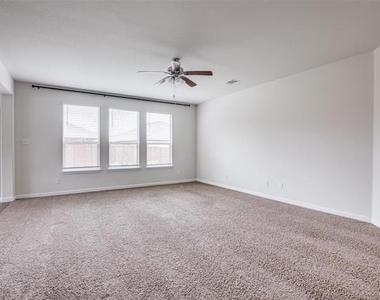 9036 Sycamore Leaf Drive - Photo Thumbnail 4