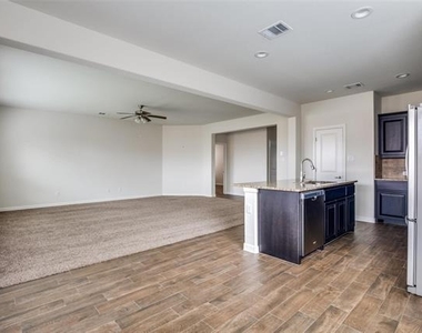 9036 Sycamore Leaf Drive - Photo Thumbnail 12