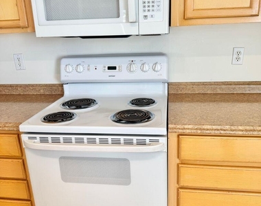 2106 W Alta Vista Road - Photo Thumbnail 14