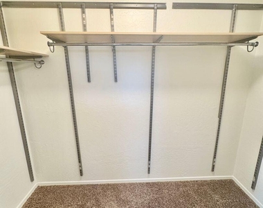 2106 W Alta Vista Road - Photo Thumbnail 22