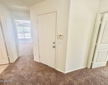 2106 W Alta Vista Road - Photo Thumbnail 27