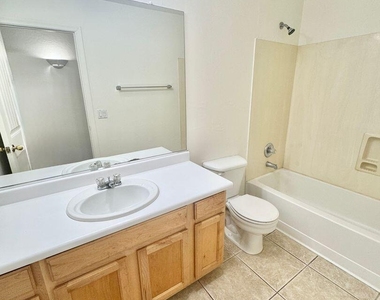 2106 W Alta Vista Road - Photo Thumbnail 26