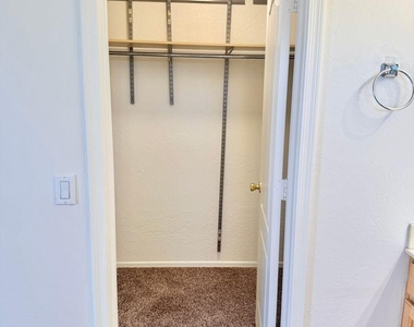 2106 W Alta Vista Road - Photo Thumbnail 21