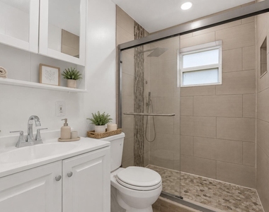 6621 Perry Street - Photo Thumbnail 13
