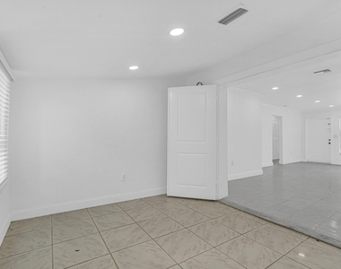 6621 Perry Street - Photo Thumbnail 22