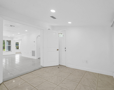 6621 Perry Street - Photo Thumbnail 21