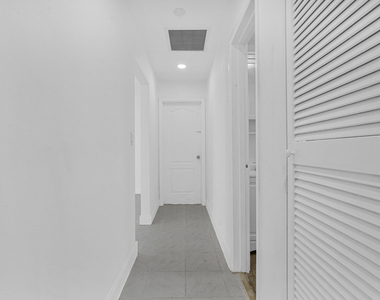 6621 Perry Street - Photo Thumbnail 18