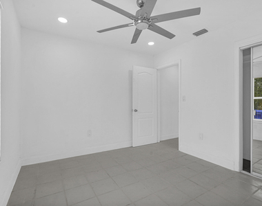 6621 Perry Street - Photo Thumbnail 17