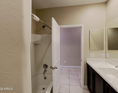 41350 W Hopper Drive - Photo Thumbnail 6