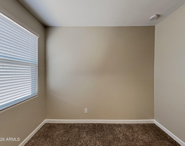 41350 W Hopper Drive - Photo Thumbnail 9