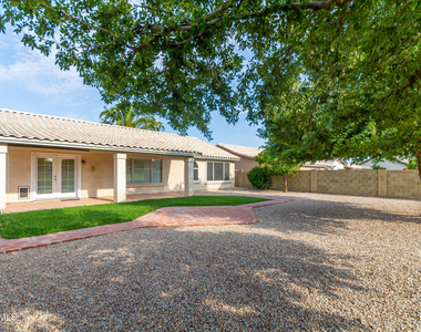 19912 N 76th Avenue - Photo Thumbnail 15