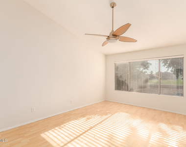 19912 N 76th Avenue - Photo Thumbnail 5