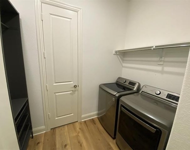 3930 Prairie Clover Lane - Photo Thumbnail 19