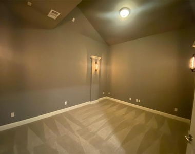 3930 Prairie Clover Lane - Photo Thumbnail 12