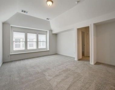 3930 Prairie Clover Lane - Photo Thumbnail 21