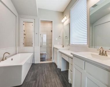 3930 Prairie Clover Lane - Photo Thumbnail 15