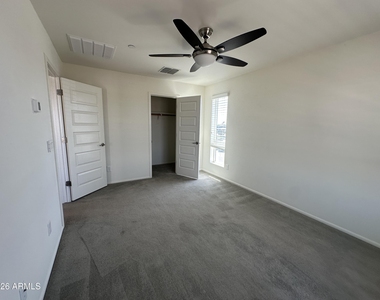 1250 N Abbey Lane - Photo Thumbnail 17