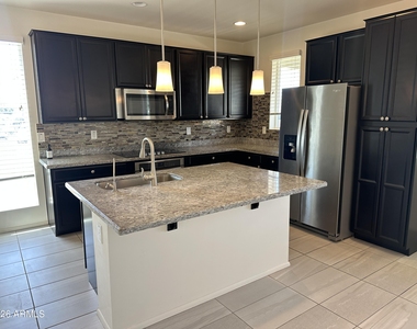 1250 N Abbey Lane - Photo Thumbnail 1