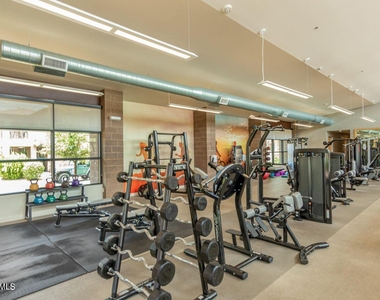 1250 N Abbey Lane - Photo Thumbnail 22