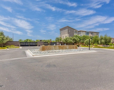 1250 N Abbey Lane - Photo Thumbnail 19